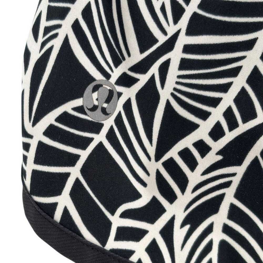 Lululemon Run: Speed Short 2-way Stretch Pretty Palm Black Angel Wing Size 10 - Picture 9 of 10